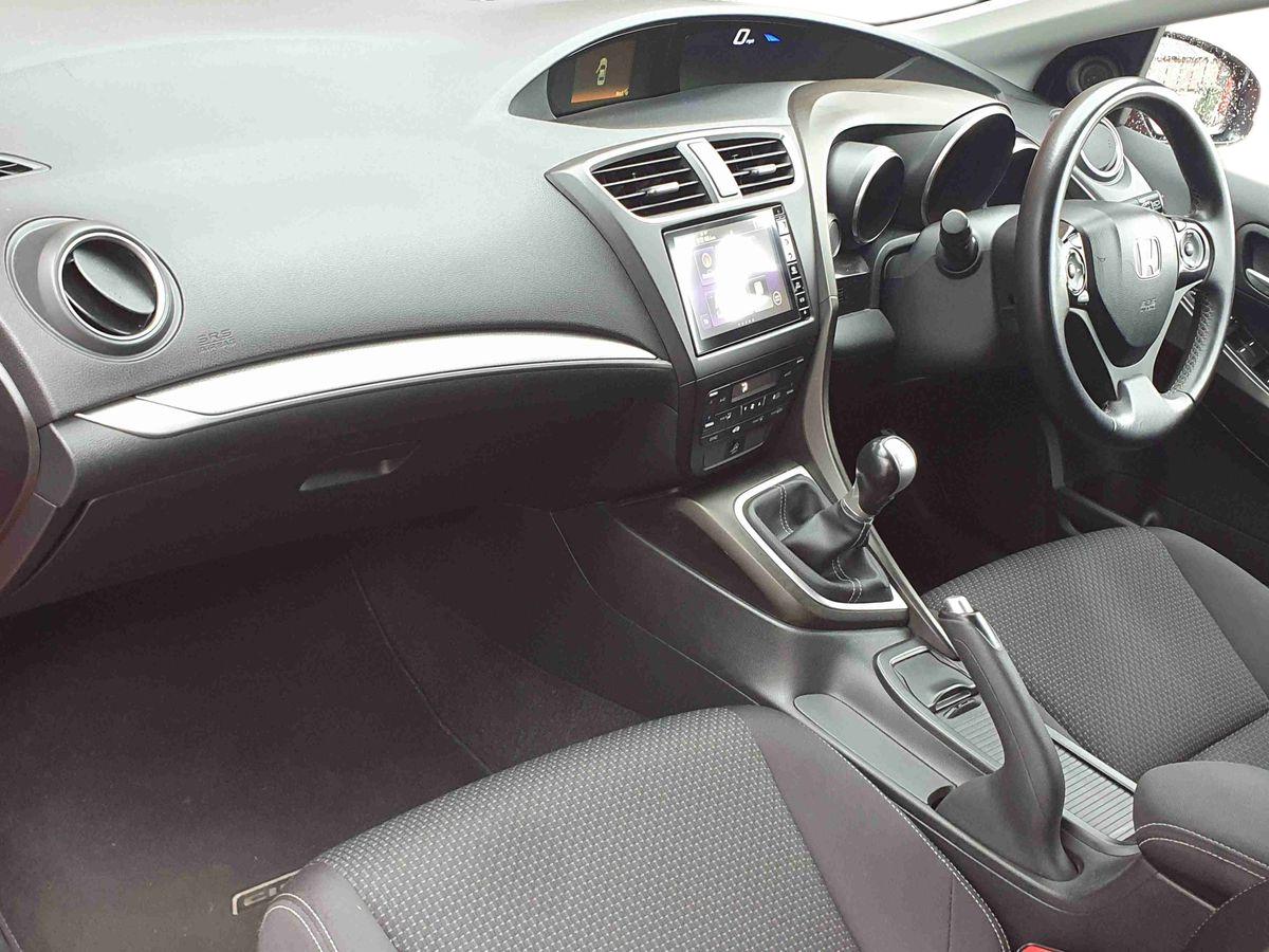 Used Honda Civic 2016 for sale - 76888698: Photo 15