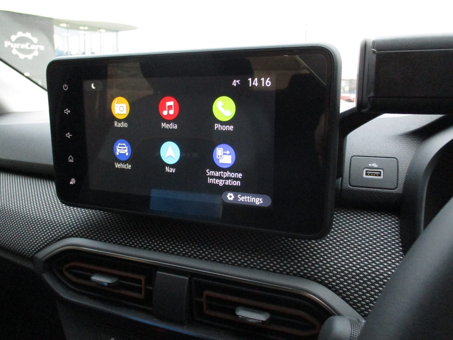 Used Dacia Sandero for sale - 76623117: Photo 15