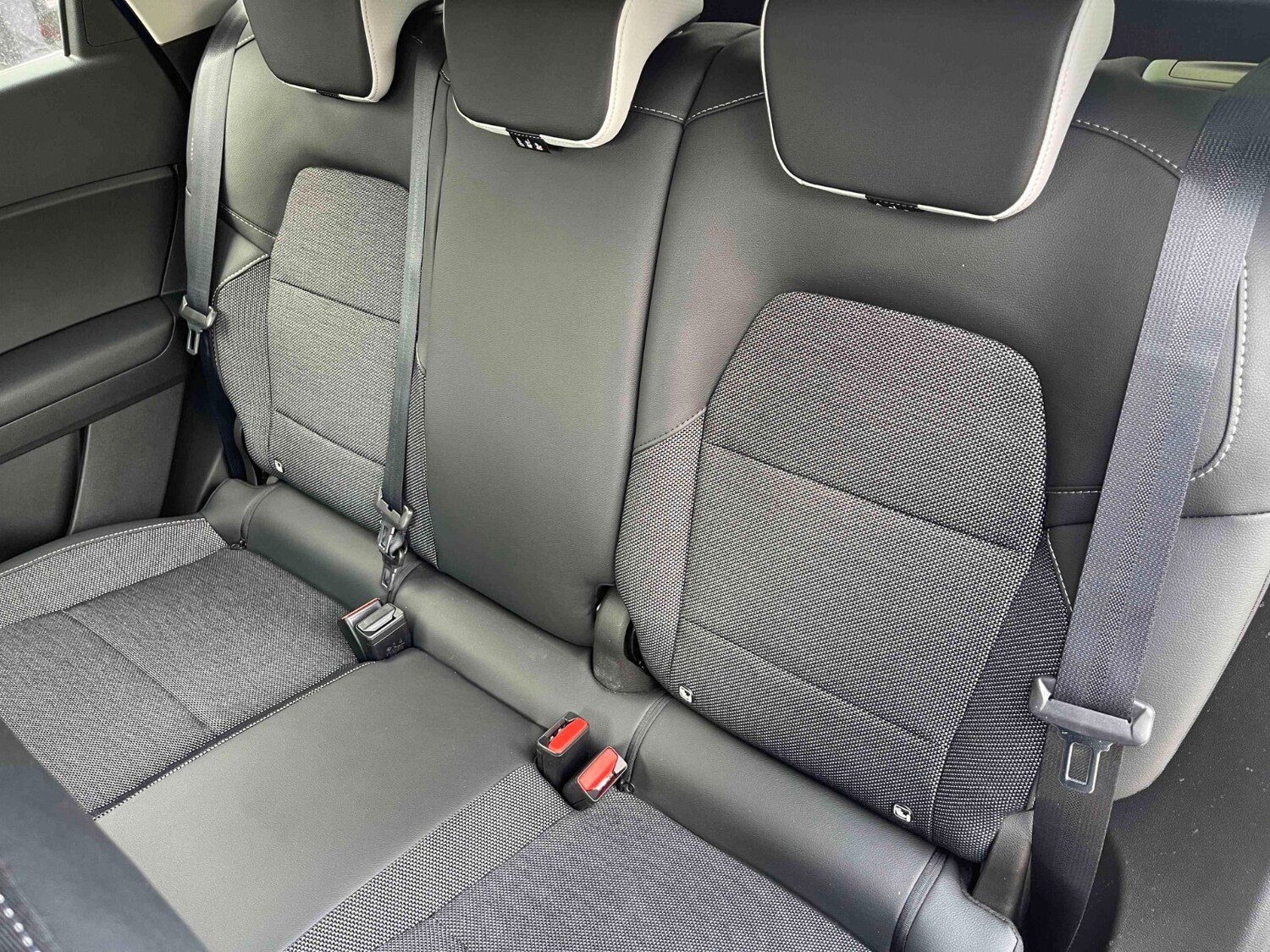 Used Renault Captur for sale - 76623114: Photo 29