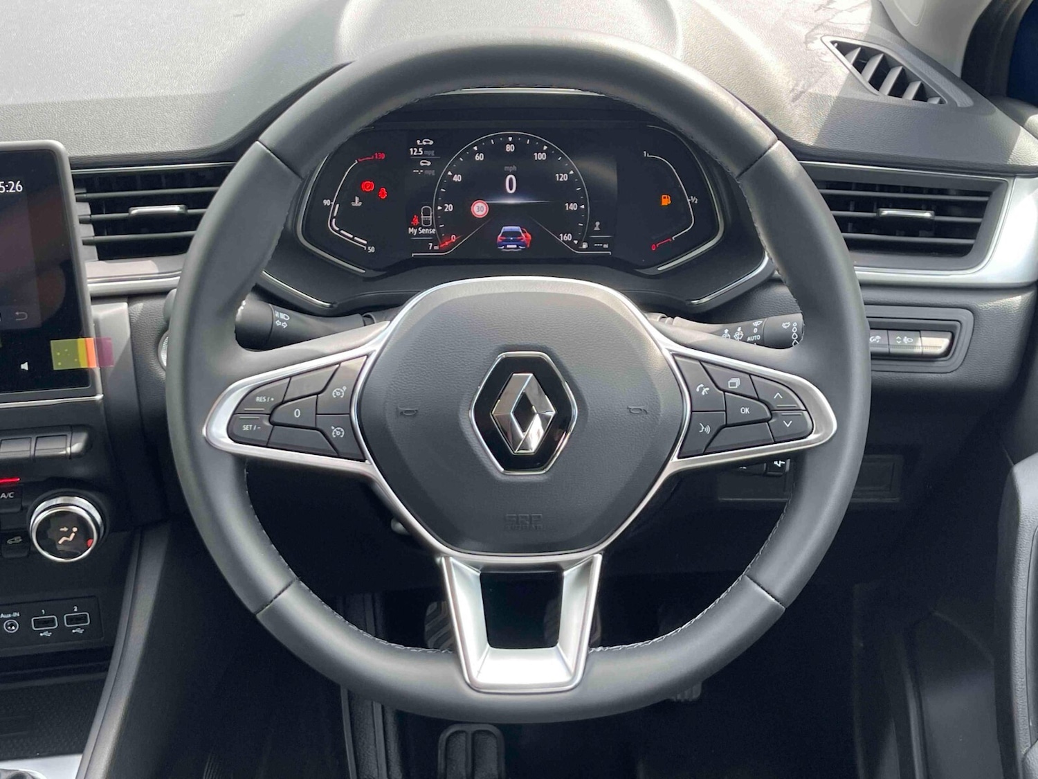 Used Renault Captur for sale - 76623114: Photo 36