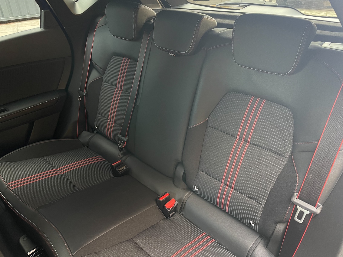 Used Renault Captur for sale - 76623114: Photo 4