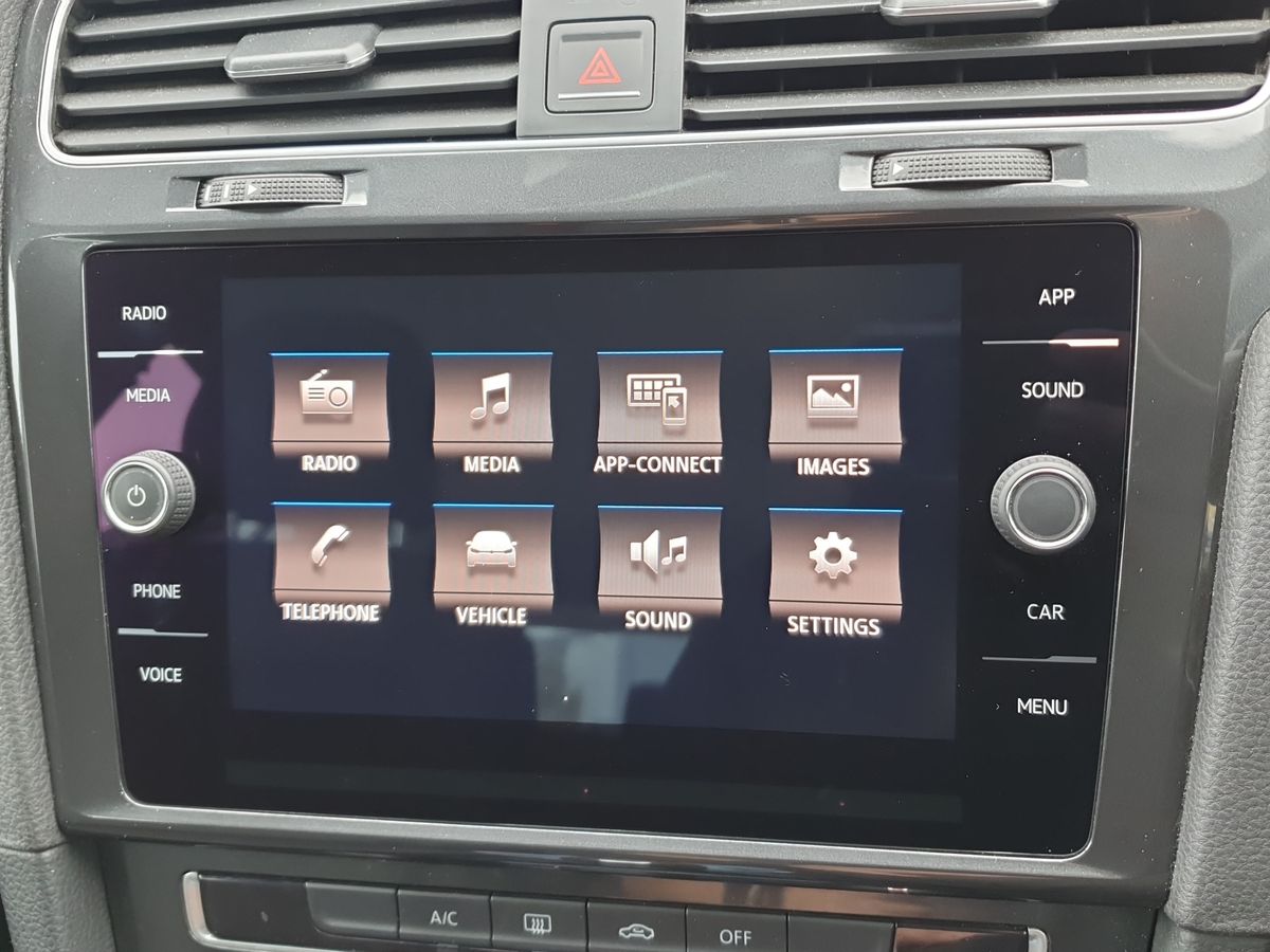 Used Volkswagen Golf 2017 for sale - 76297354: Photo 19