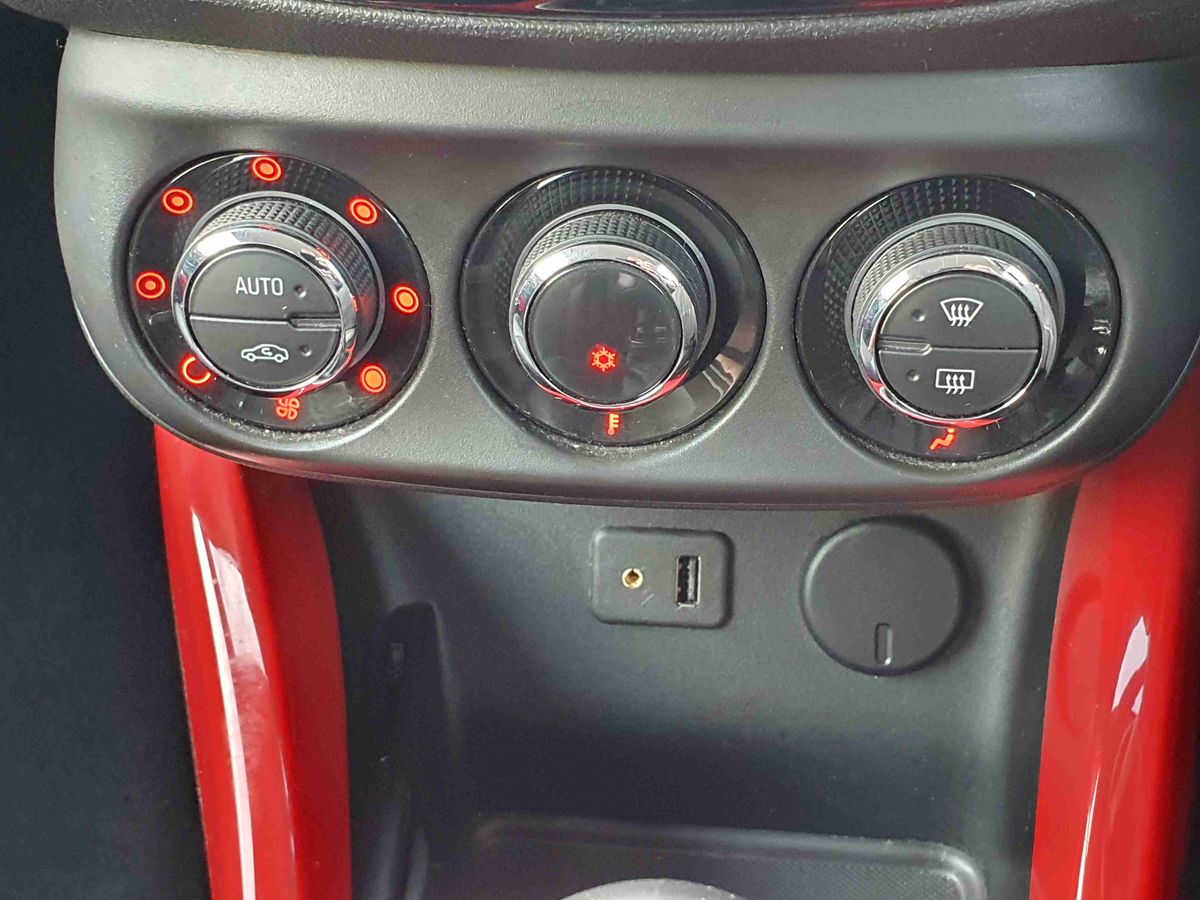 Used Vauxhall ADAM 2015 for sale - 77739902: Photo 25