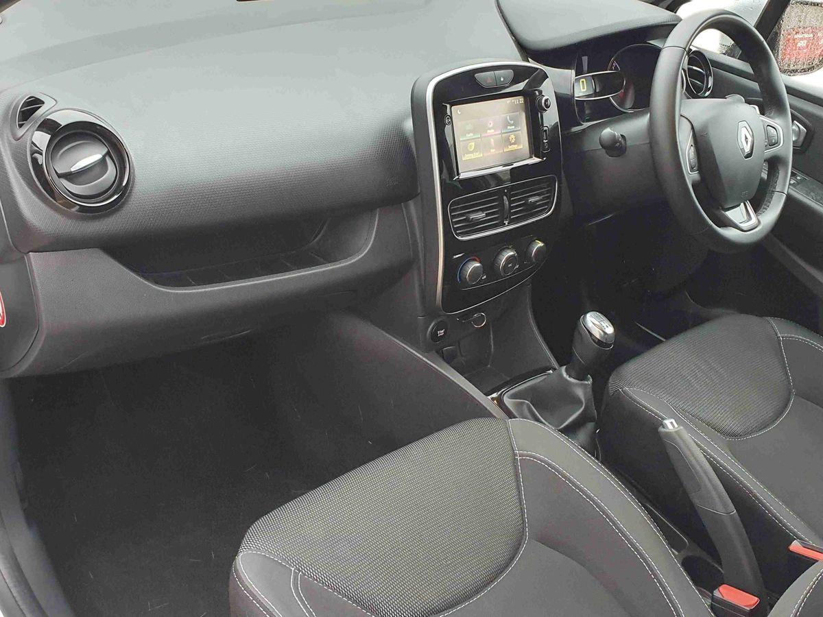 Used Renault Clio 2018 for sale - 77346802: Photo 15