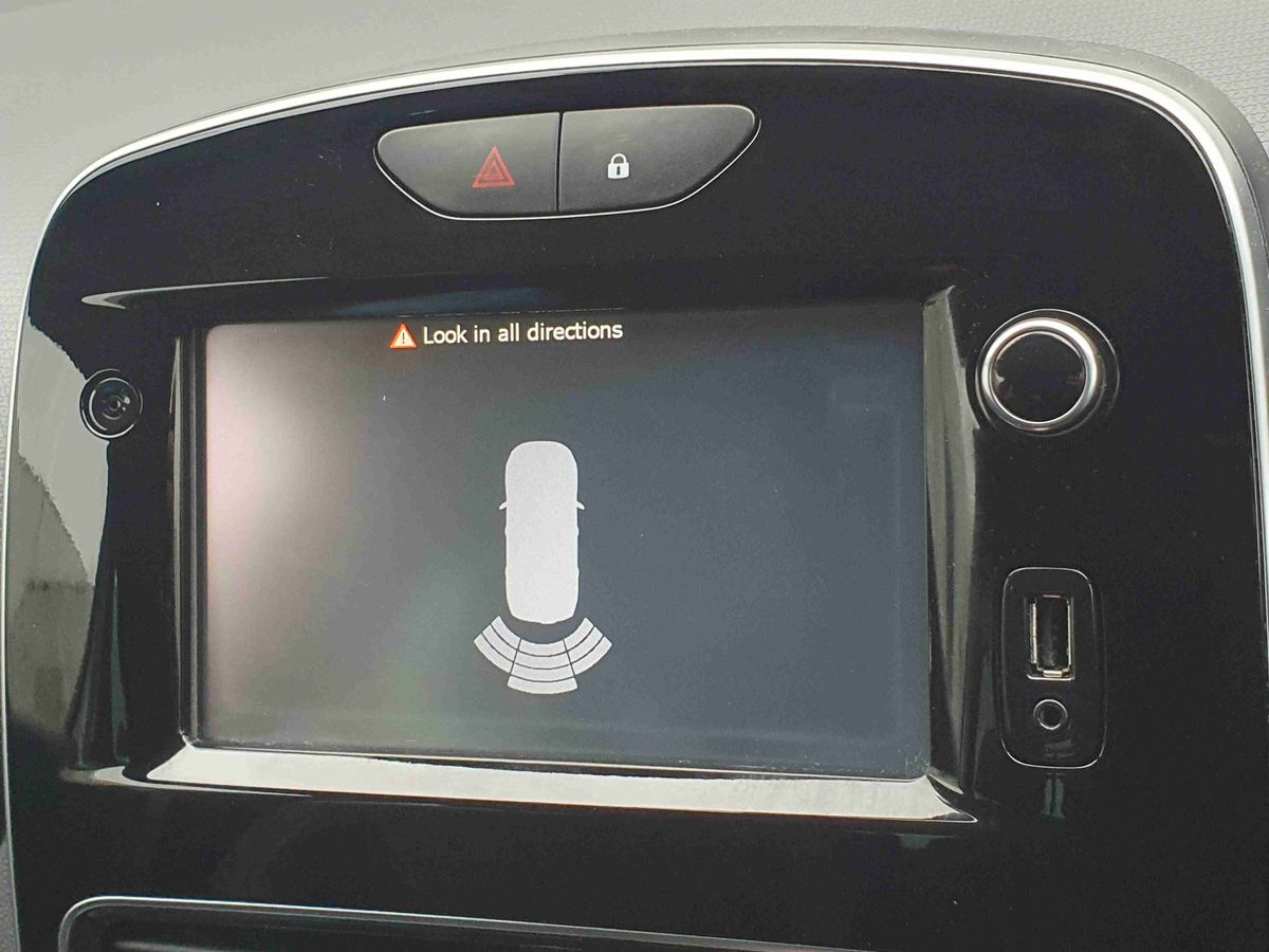 Used Renault Clio 2018 for sale - 77346802: Photo 23