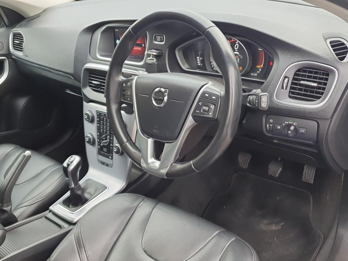 Used Volvo V40 2018 for sale - 76623427: Photo 10