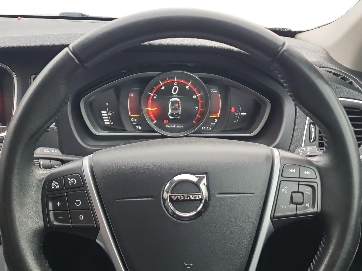 Used Volvo V40 2018 for sale - 76623427: Photo 13