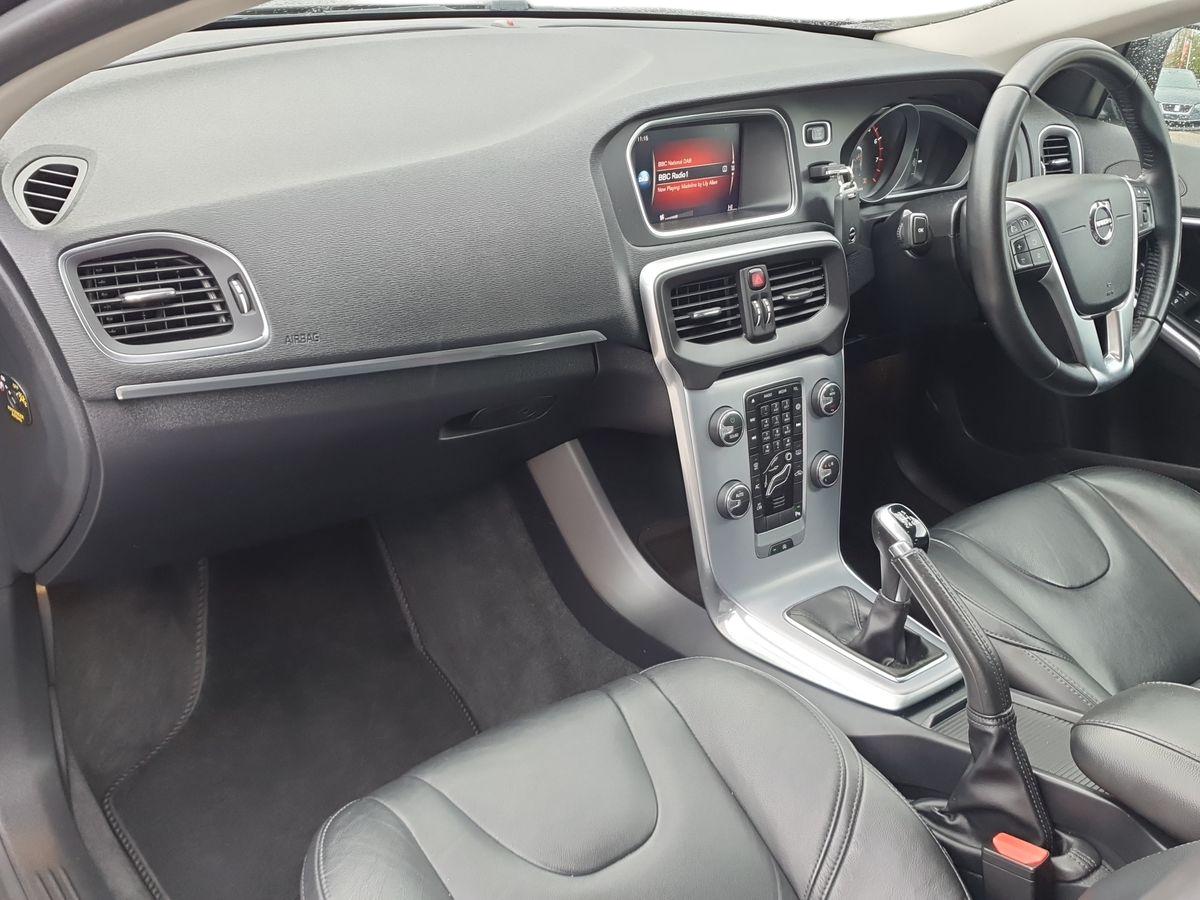 Used Volvo V40 2018 for sale - 76623427: Photo 15