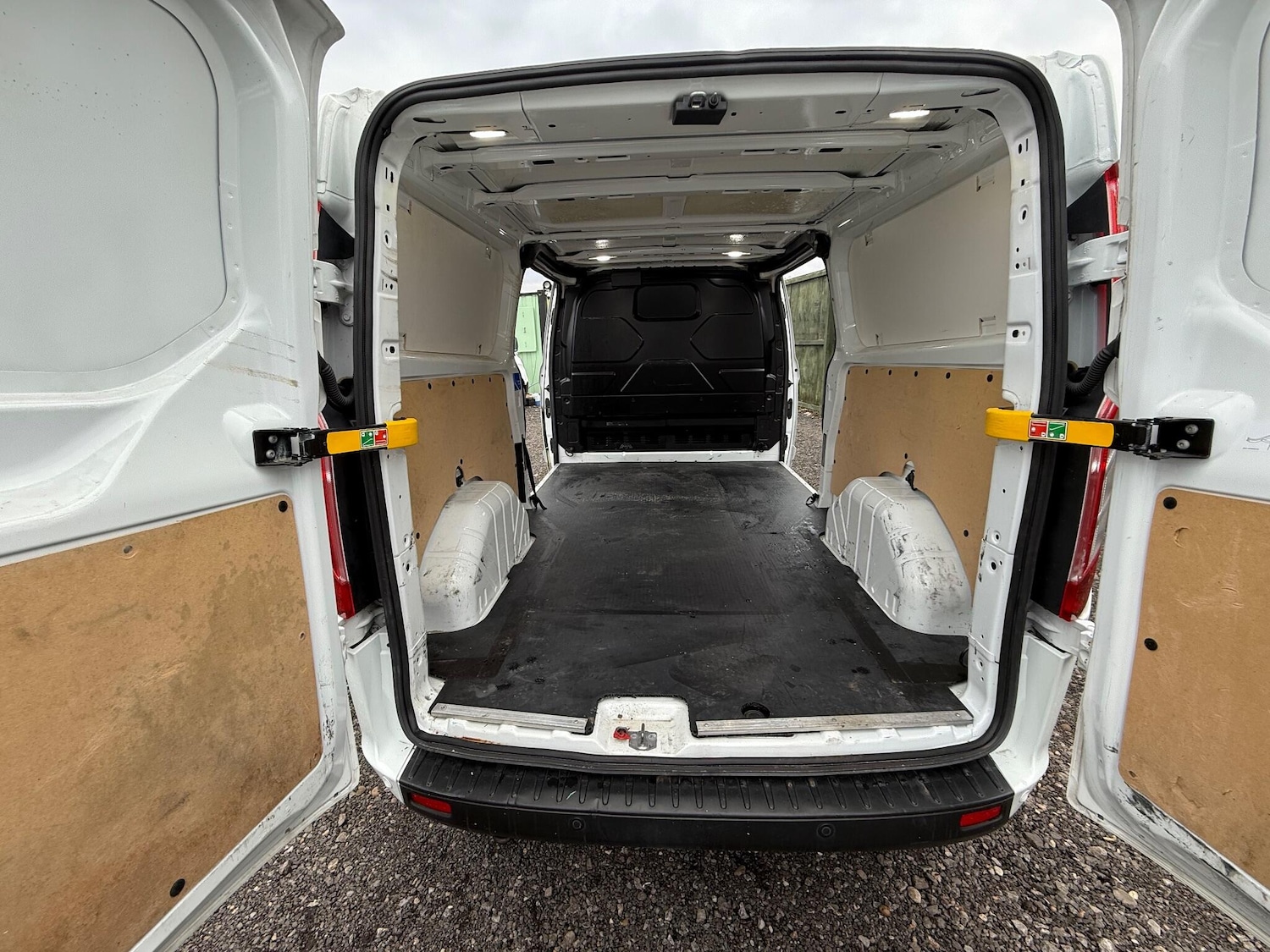 Used Ford Transit Custom 2020 for sale - 77248215: Photo 13