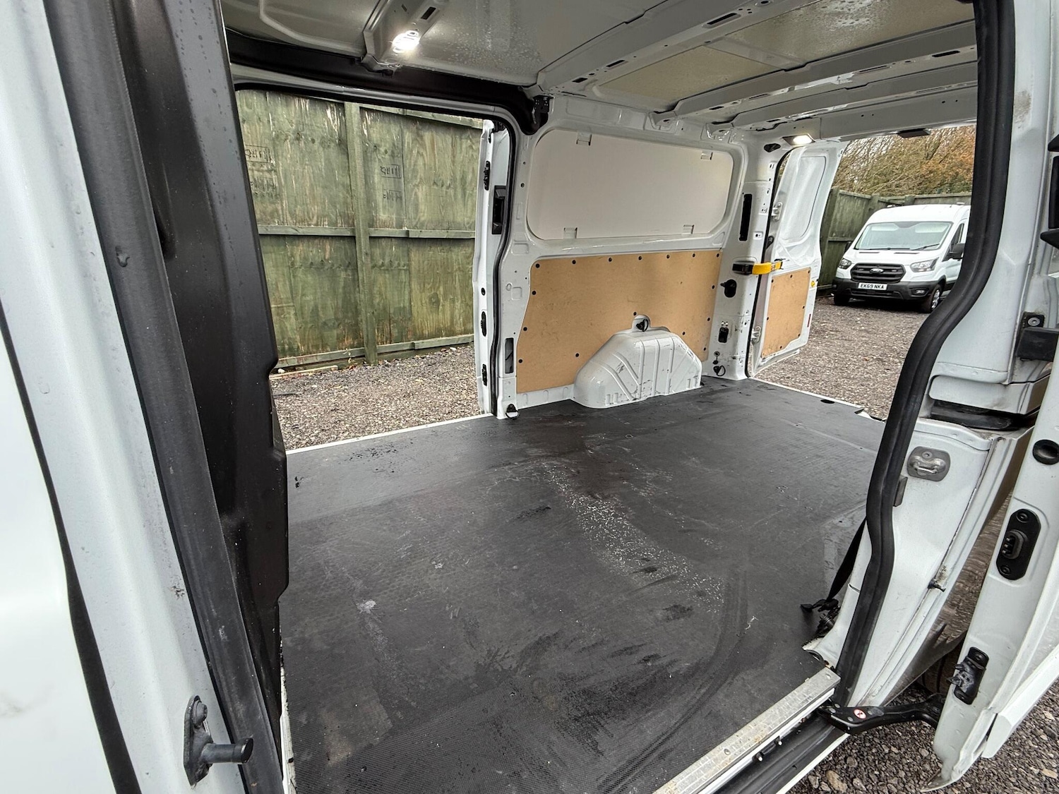 Used Ford Transit Custom 2020 for sale - 77248215: Photo 16