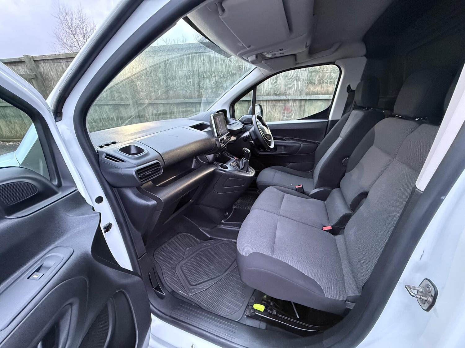 Used Peugeot Partner 2021 for sale - 77387029: Photo 16