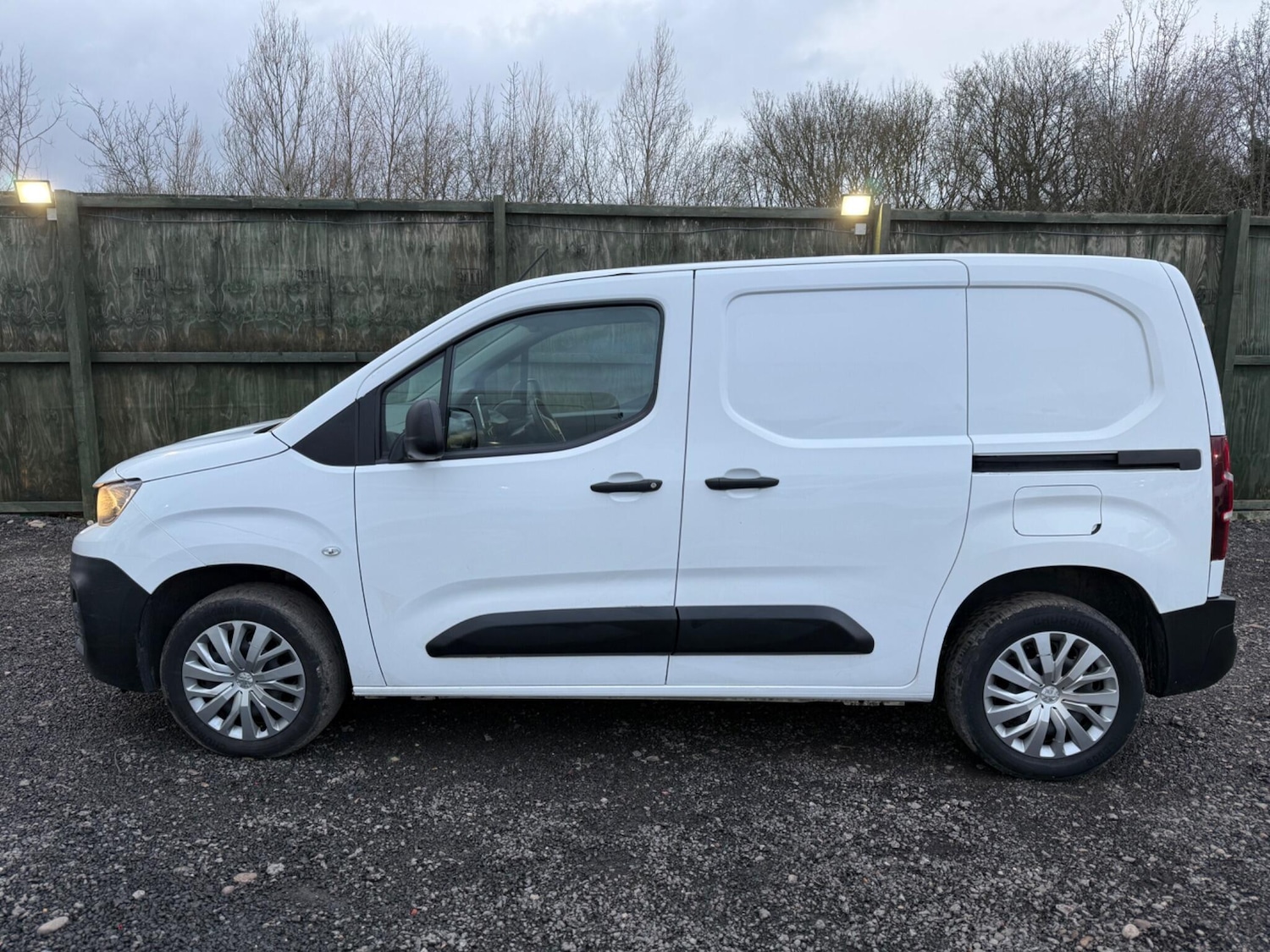 Used Peugeot Partner 2021 for sale - 77387029: Photo 8