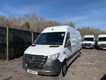 Mercedes-Benz Sprinter feature image
