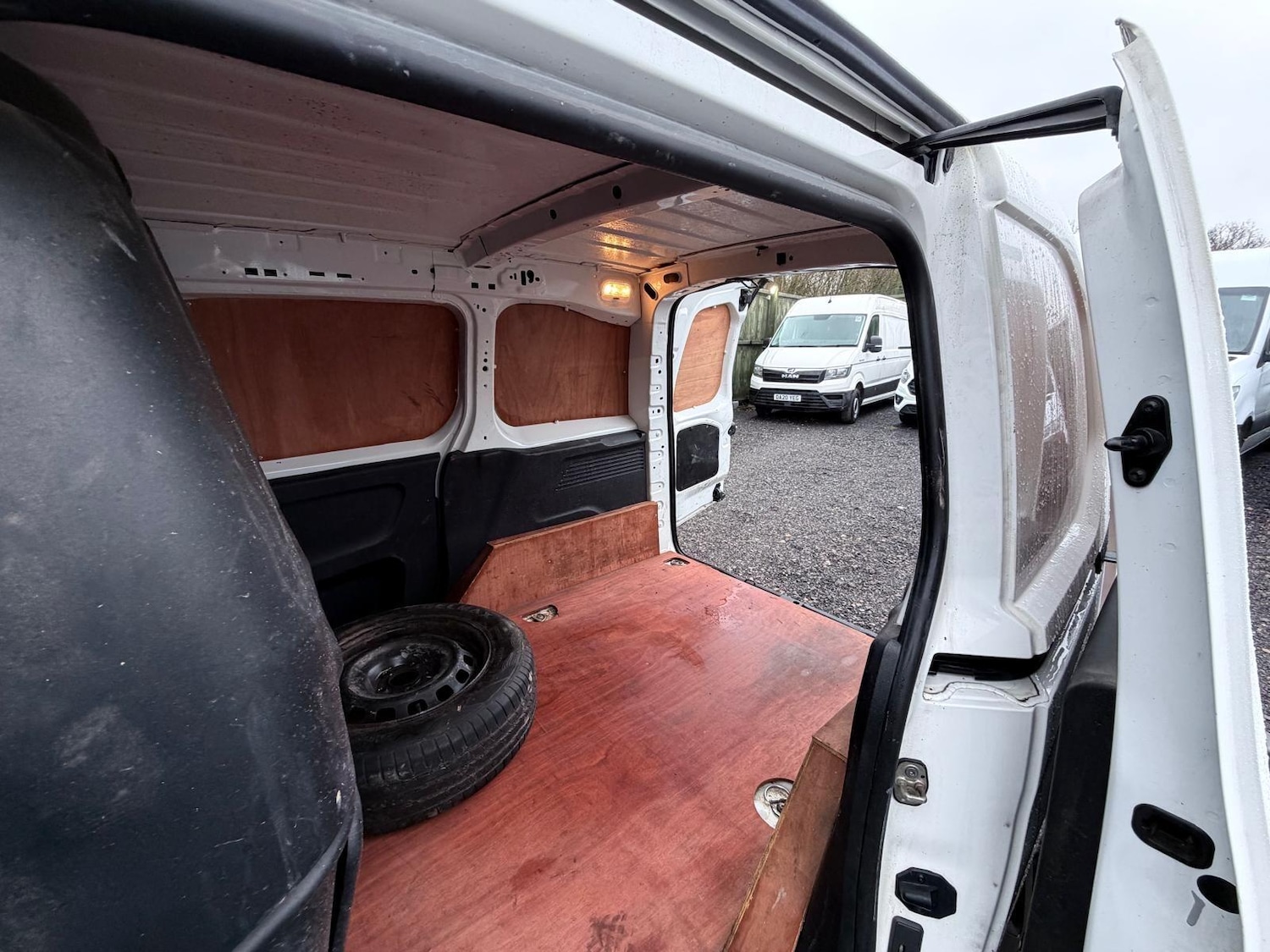 Used Peugeot Partner 2019 for sale - 77510056: Photo 11