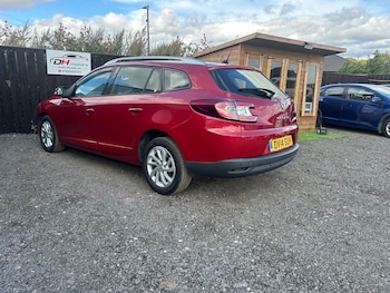 Used Renault Megane 2014 for sale - 79542533: Photo