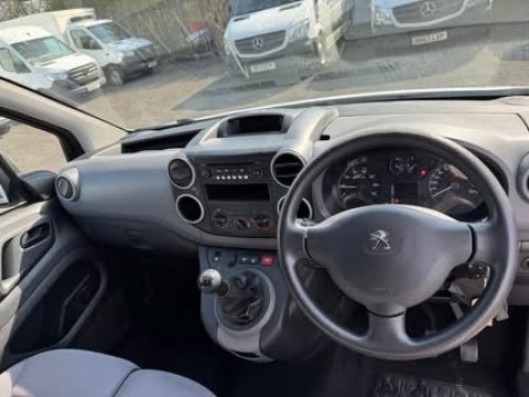 Used Peugeot Partner 2016 for sale - 76618584: Photo 12