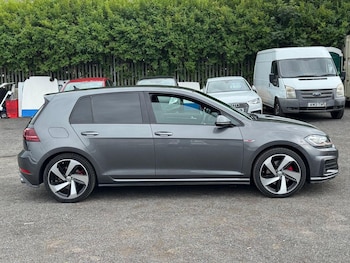 Used Volkswagen Golf 2017 for sale - 75457489: Photo