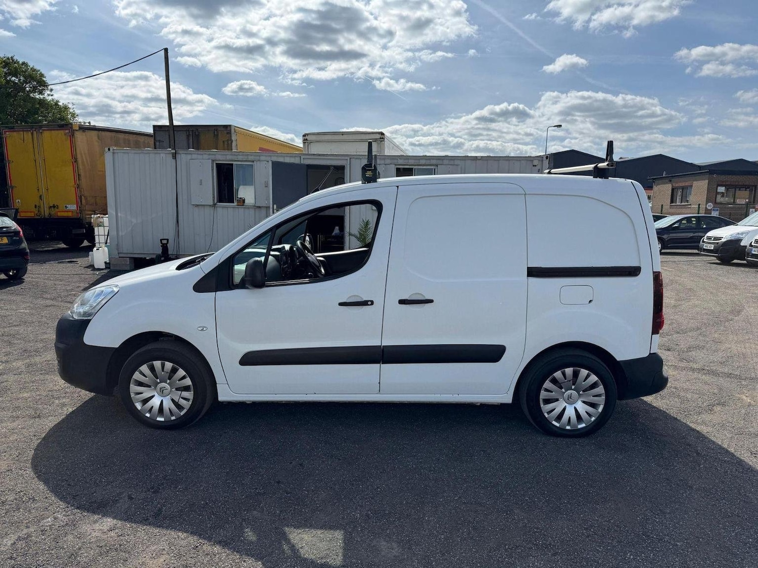 Used Citroen Berlingo 2017 for sale - 76794415: Photo 6