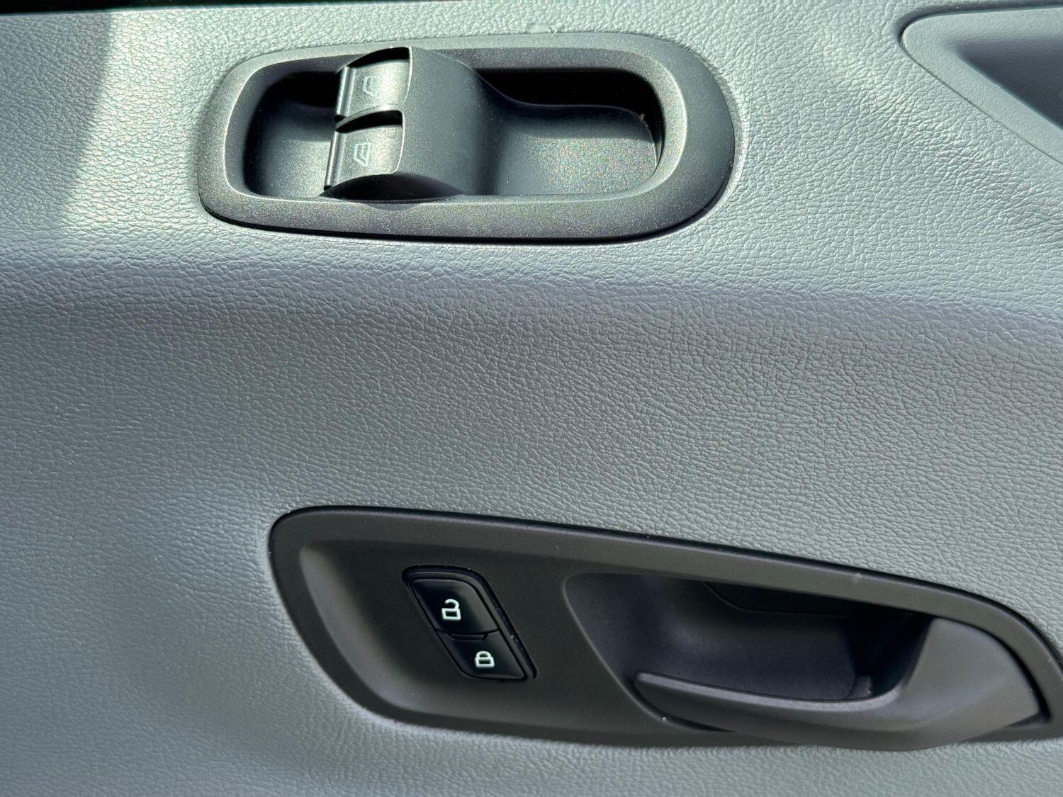 Used Ford Transit 2019 for sale - 76769352: Photo 21