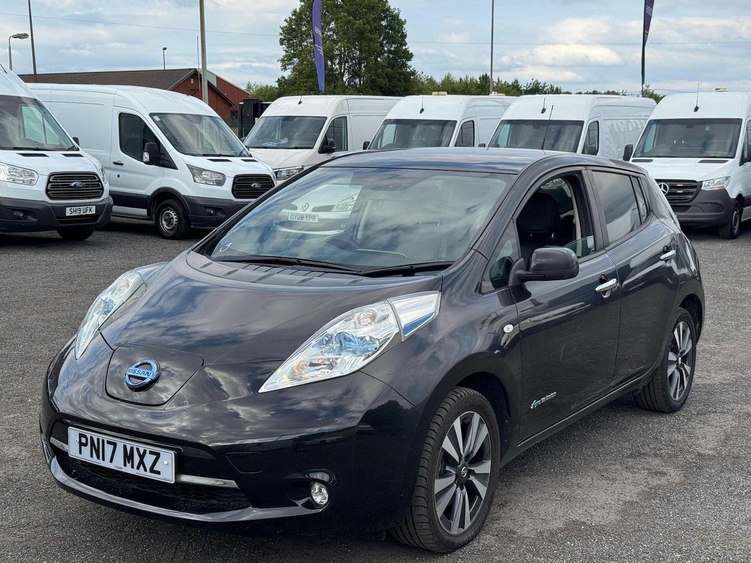 Used Nissan Leaf 2017 for sale - 76794411: Photo 9