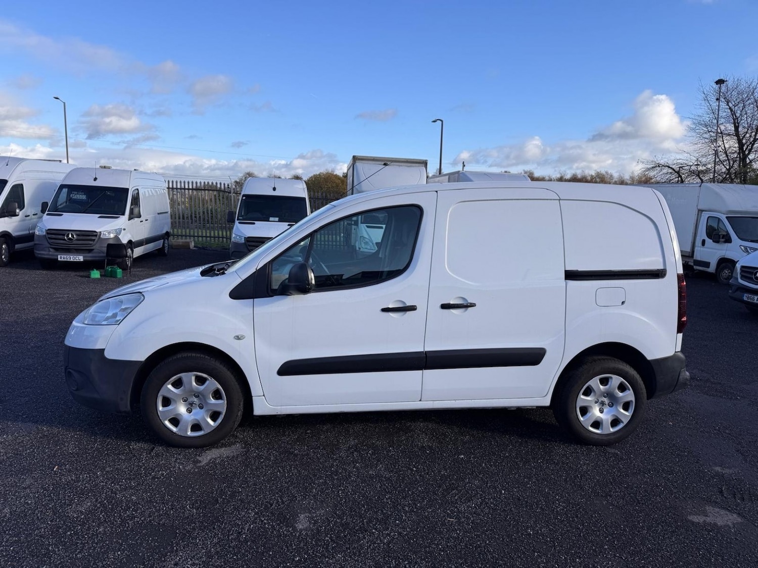 Used Peugeot Partner 2014 for sale - 76571143: Photo 1