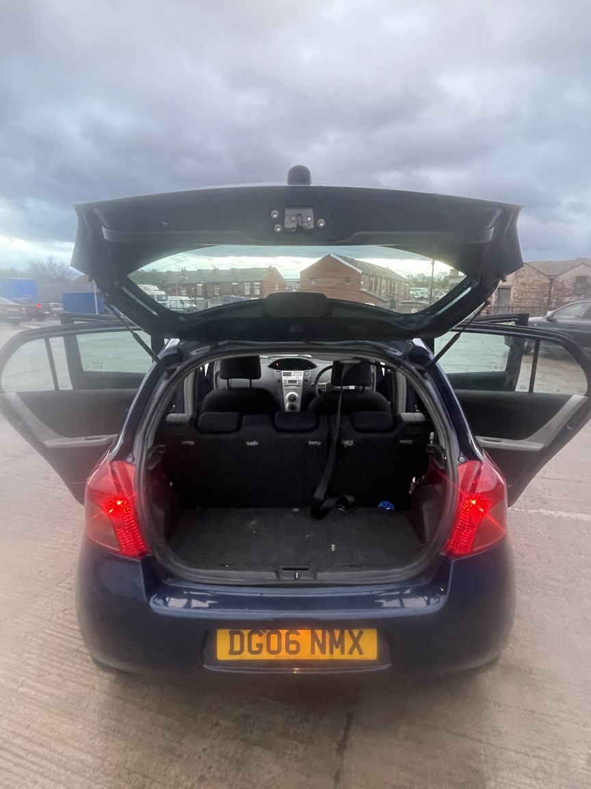 Used Toyota Yaris 2006 for sale - 76785064: Photo 8