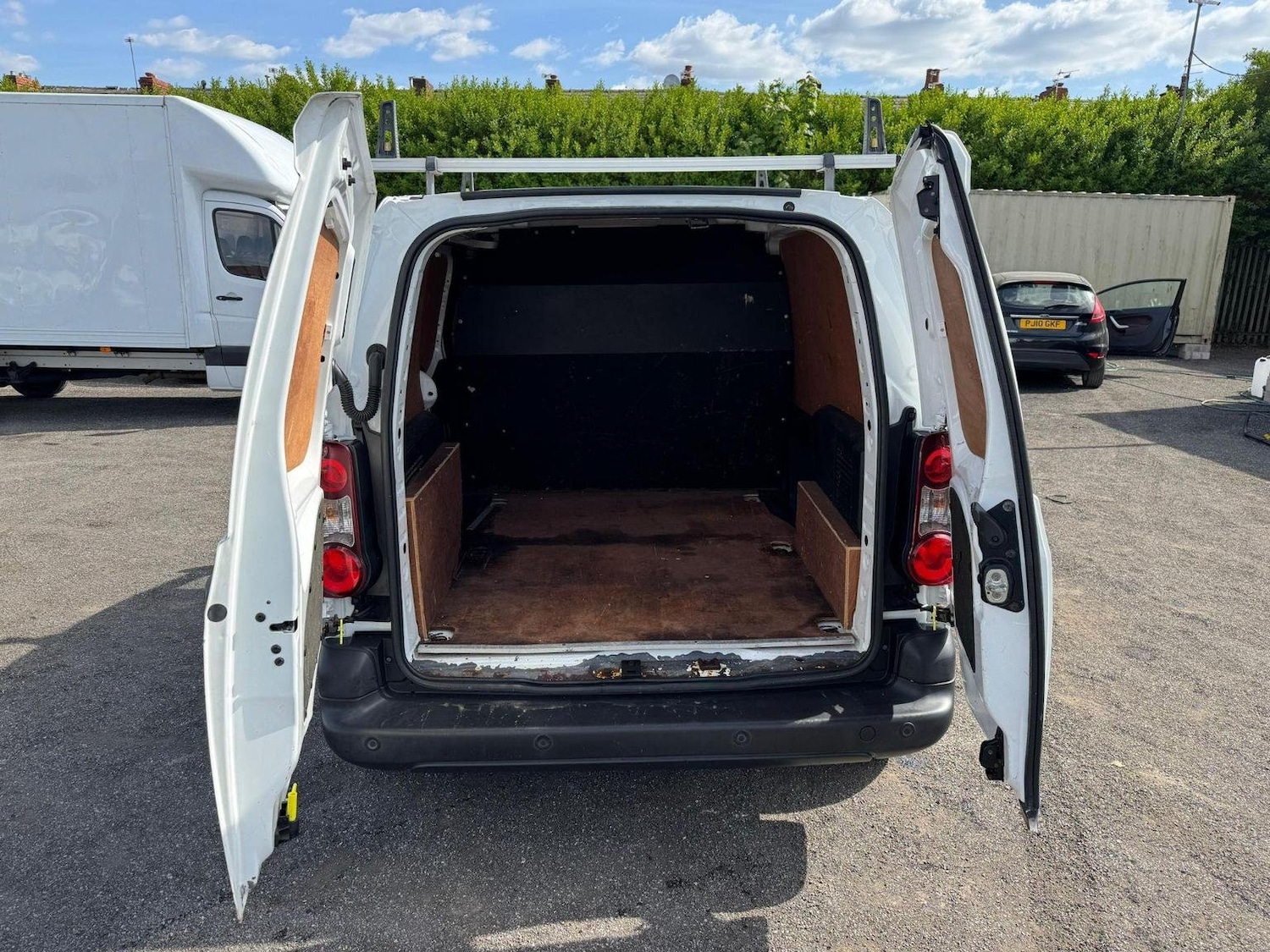 Vehicle 14