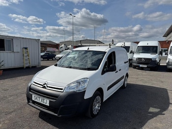 Used Citroen Berlingo 2017 for sale - 75338116: Photo