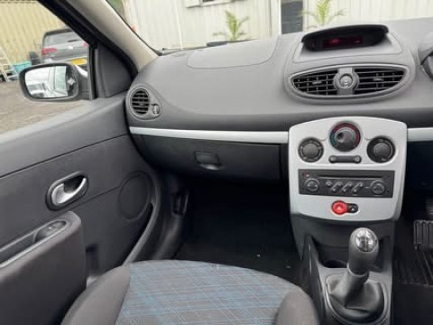 Used Renault Clio 2008 for sale - 76769873: Photo 11