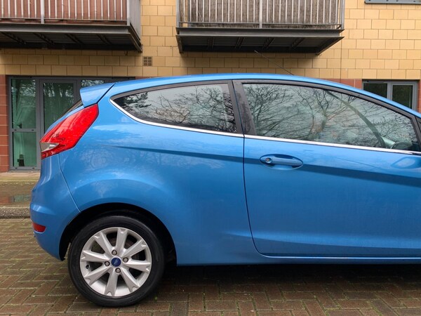 Used Ford Fiesta 2011 for sale - 73635835: Photo 11