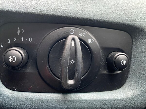 Used Ford Fiesta 2011 for sale - 73635835: Photo 24