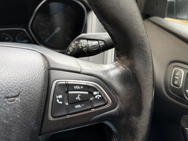 Used Ford Focus 2015 for sale - 76326355: Photo 24