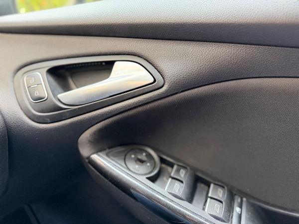 Used Ford Focus 2015 for sale - 76326355: Photo 27