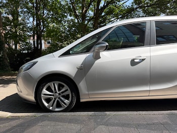 Used Vauxhall Zafira Tourer 2016 for sale - 79553713: Photo