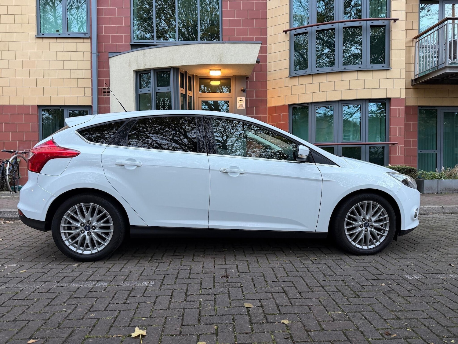Used Ford Focus 2013 for sale - 76549046: Photo 10