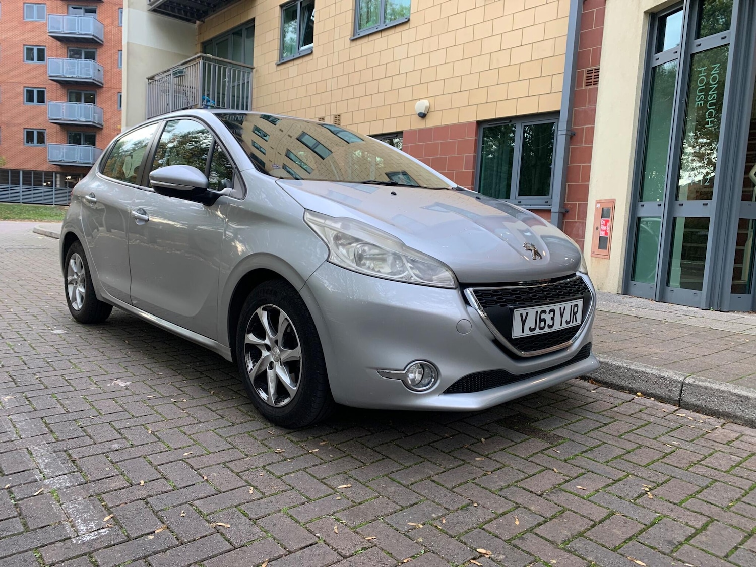 Used Peugeot 208 2013 for sale - 76472787: Photo 11