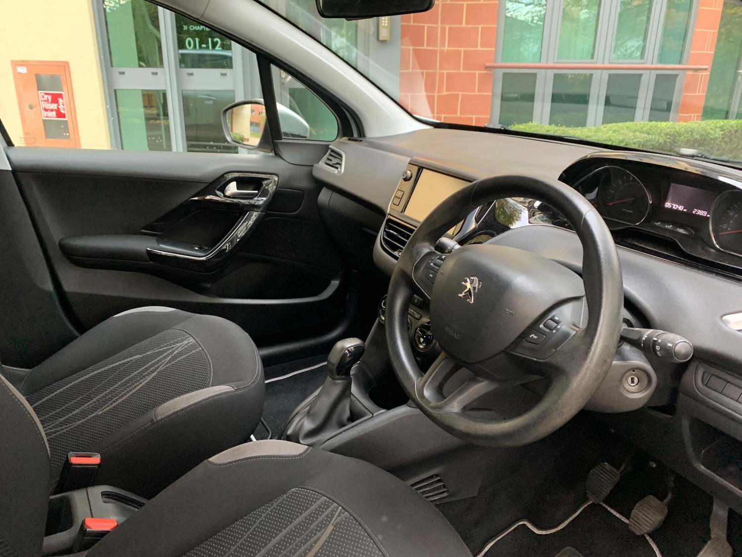 Used Peugeot 208 2013 for sale - 76472787: Photo 15