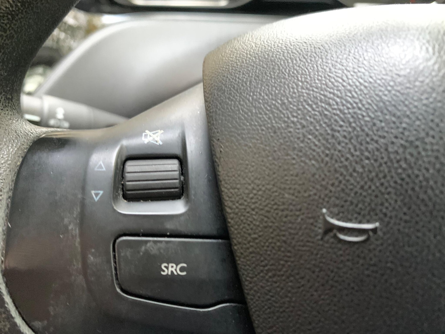 Used Peugeot 208 2013 for sale - 76472787: Photo 23