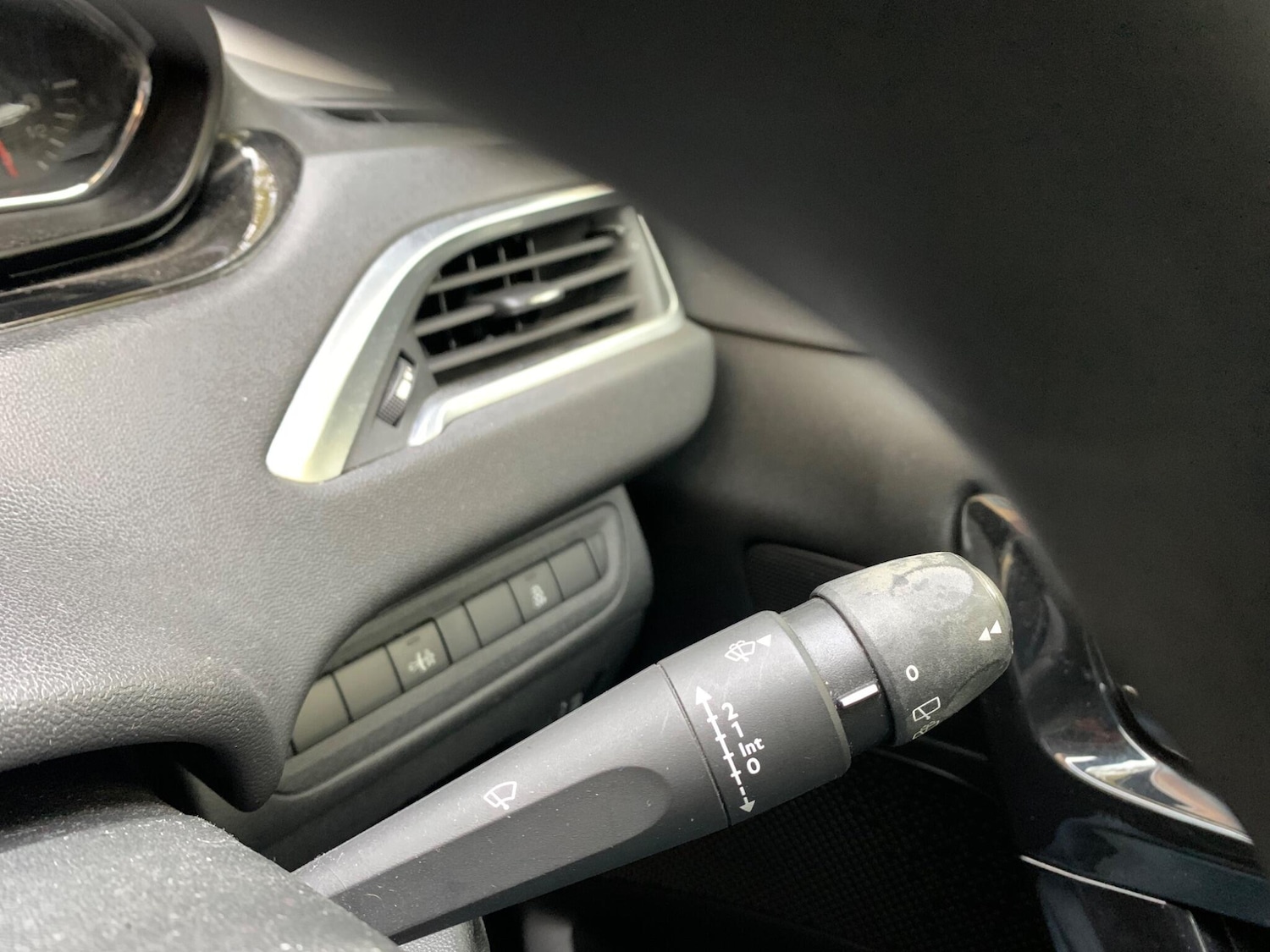 Used Peugeot 208 2013 for sale - 76472787: Photo 25