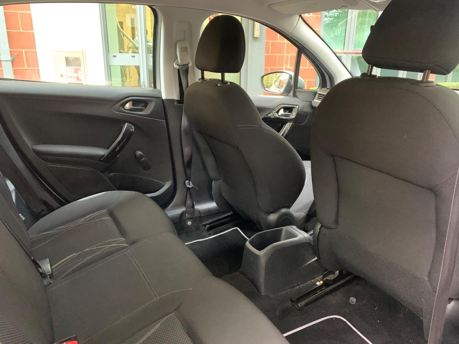 Used Peugeot 208 2013 for sale - 76472787: Photo 27