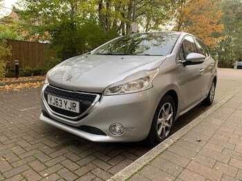 Used Peugeot 208 2013 for sale - 76472787: Photo