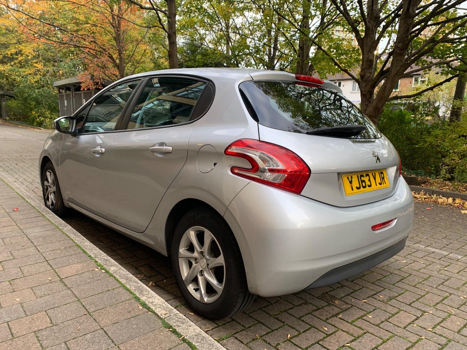 Used Peugeot 208 2013 for sale - 76472787: Photo 7