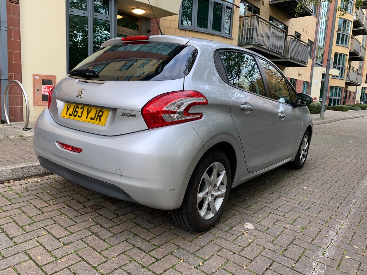 Used Peugeot 208 2013 for sale - 76472787: Photo 9