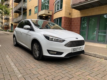 Used Ford Focus 2017 for sale - 76085360: Photo