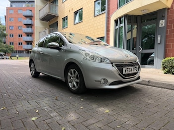Used Peugeot 208 2014 for sale - 79553552: Photo