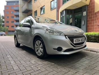 Used Peugeot 208 2014 for sale - 75645898: Photo