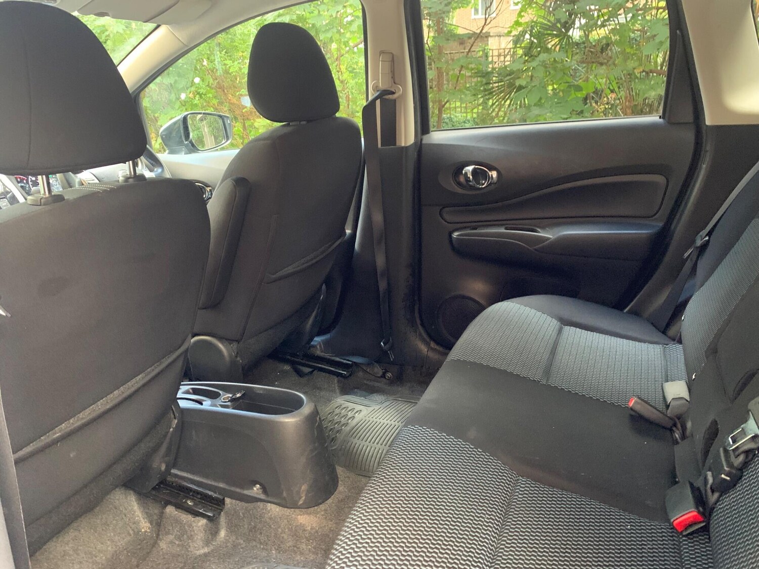 Vehicle 29
