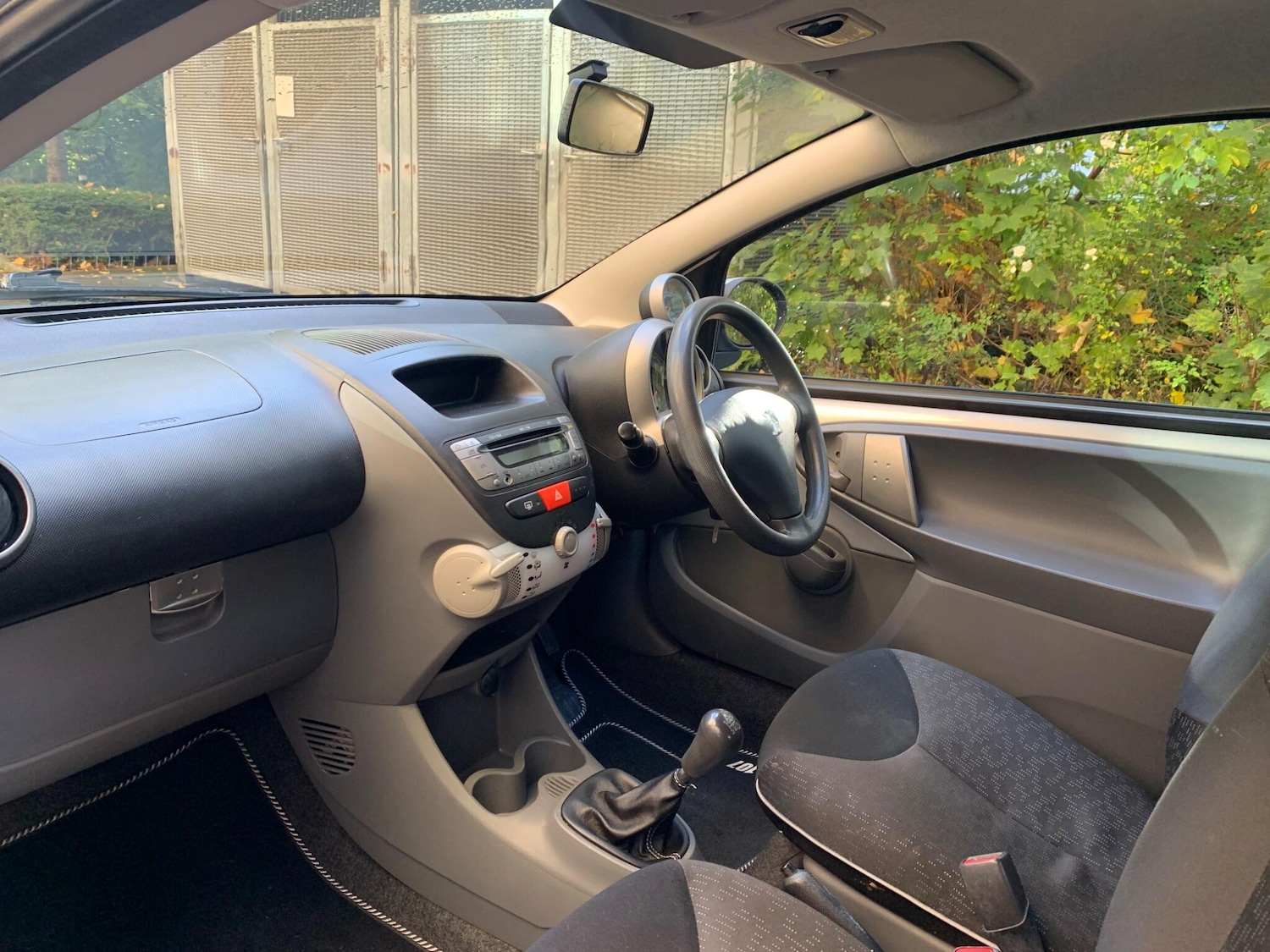 Peugeot 107 (11) - 1.0 12V Urban Euro 5 3dr - Image 16