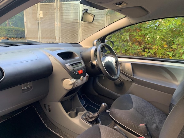 Used Peugeot 107 2011 for sale - 76337750: Photo 16