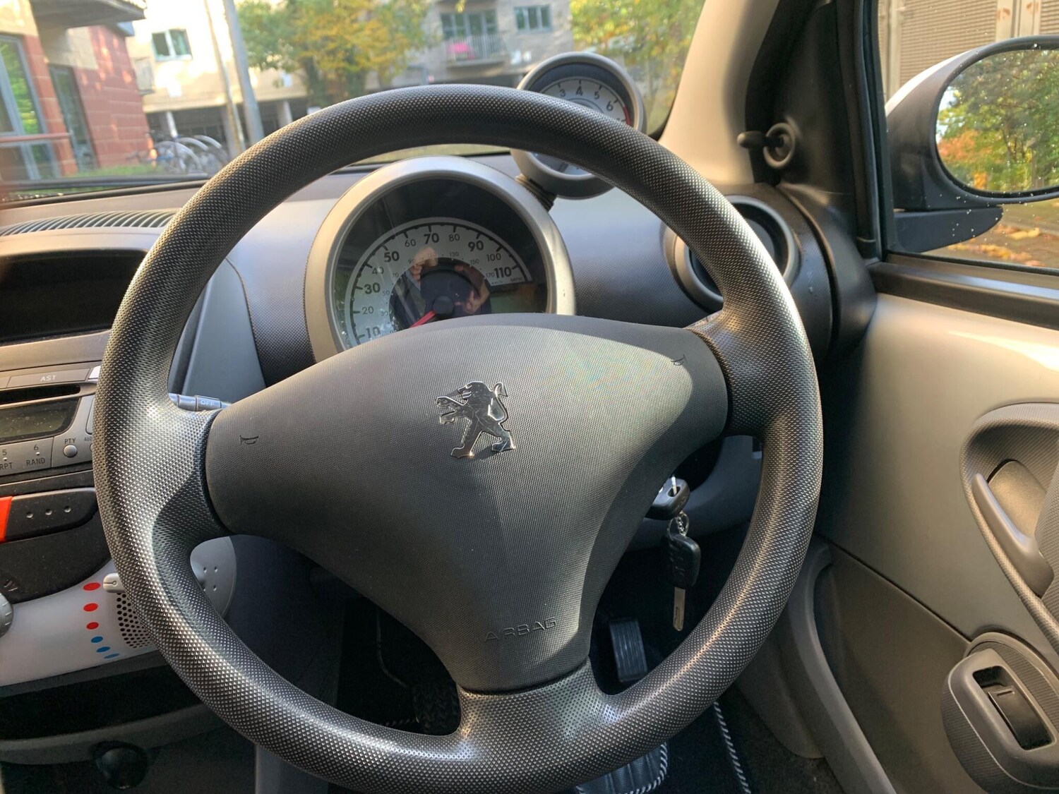 Peugeot 107 (11) - 1.0 12V Urban Euro 5 3dr - Image 19